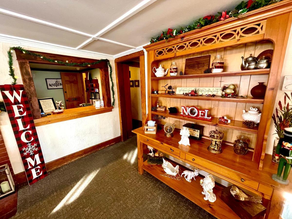 The Vermont Inn Mendon Экстерьер фото