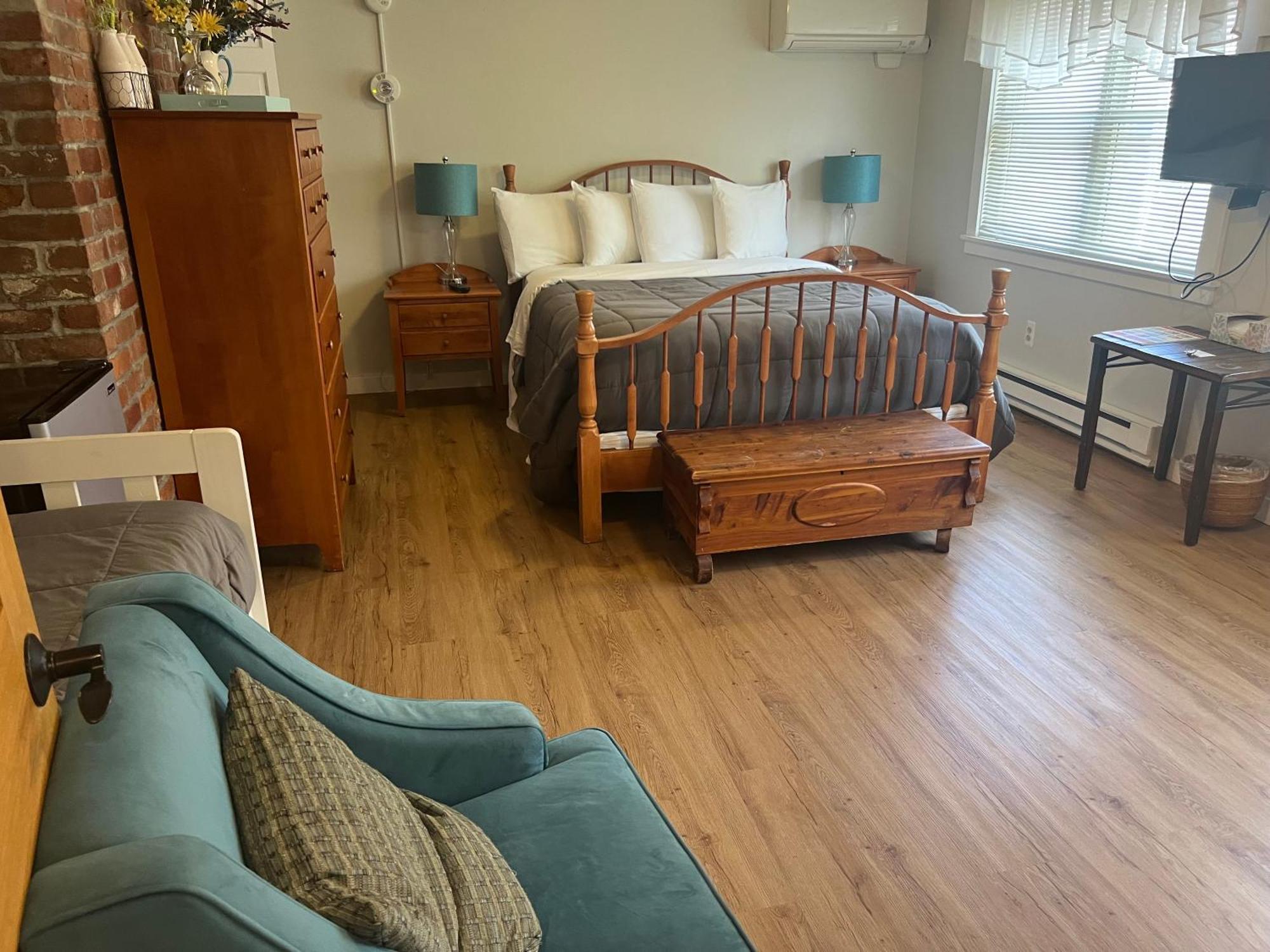 The Vermont Inn Mendon Экстерьер фото